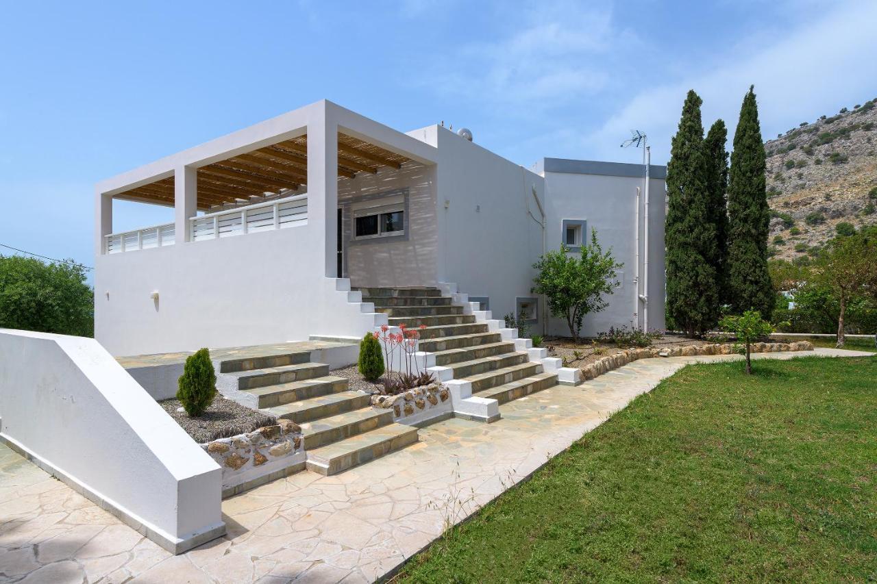 Villa Evelyn Pefki  ภายนอก รูปภาพ